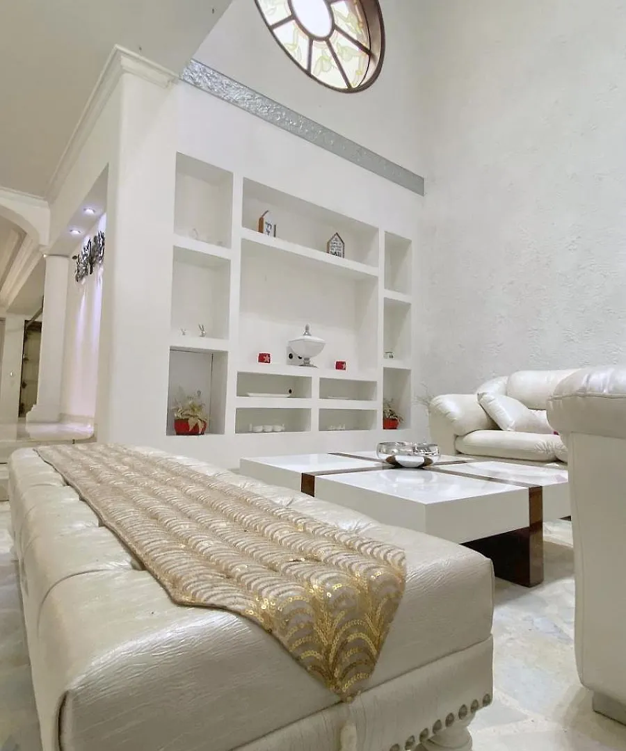Апартаменты 5-Star Luxury House Кали