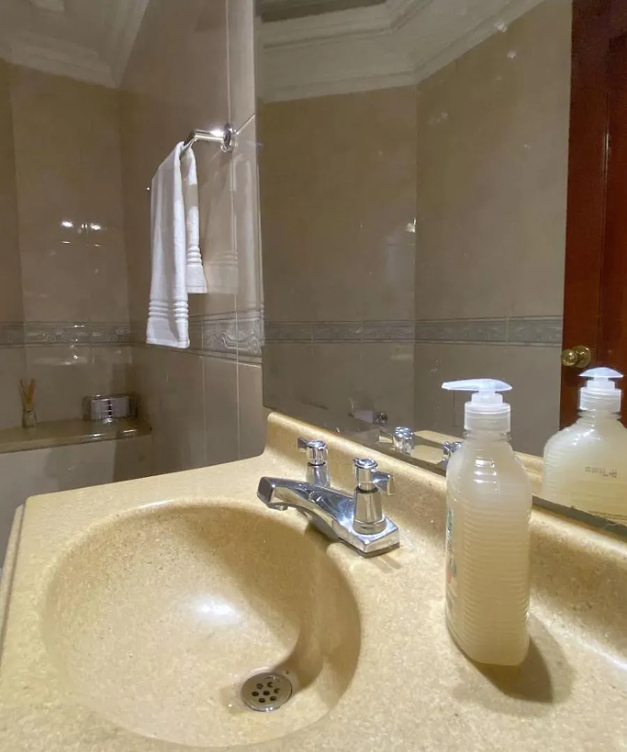 Апартаменты 5-Star Luxury House Кали Колумбия